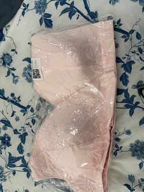 FionaBra Women’s Light Pink Front Closure Bra
